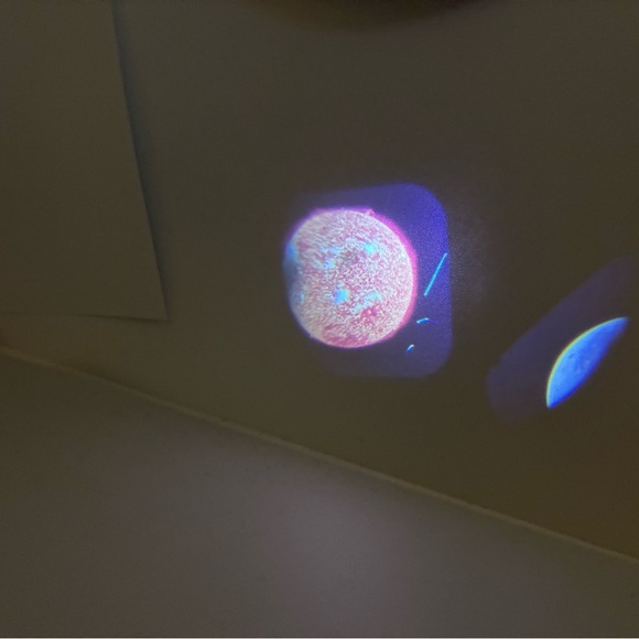 Discovery 2-in-1 Planetarium Space Projector - Picture 6 of 6